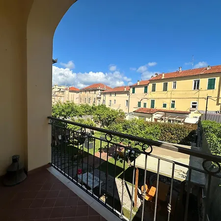 Marcellina - Piazza San Giovanni, Giardino Privato, Jacuzzi E Barbecue Vila Loano