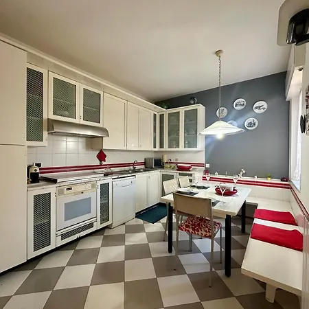 Marcellina - Piazza San Giovanni, Giardino Privato, Jacuzzi, Barbecue E Parcheggio Privato