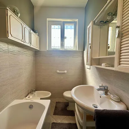 Marcellina - Piazza San Giovanni, Giardino Privato, Jacuzzi, Barbecue E Parcheggio Privato Villa *