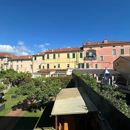 Villa Marcellina - Piazza San Giovanni, Giardino Privato, Jacuzzi E Barbecue Loano