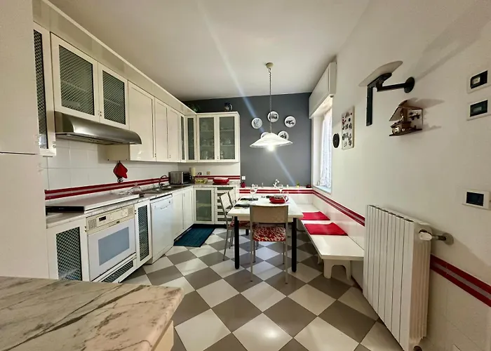 Marcellina - Piazza San Giovanni, Giardino Privato, Jacuzzi E Barbecue *