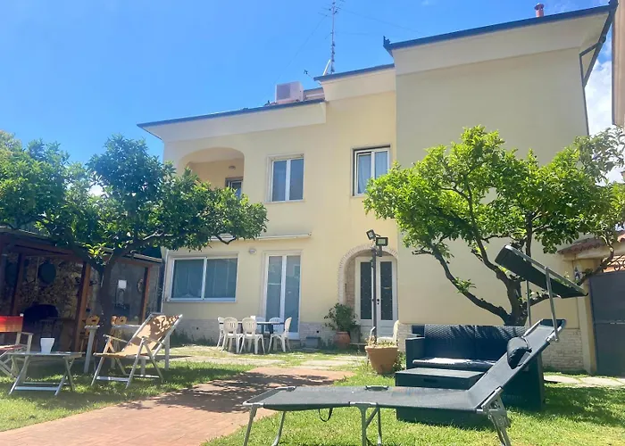 Marcellina - Piazza San Giovanni, Giardino Privato, Jacuzzi E Barbecue Villa