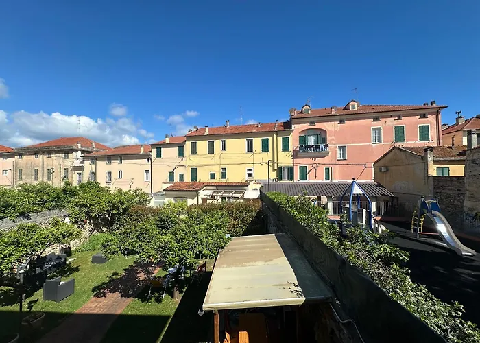 Villa Marcellina - Piazza San Giovanni, Giardino Privato, Jacuzzi E Barbecue Loano